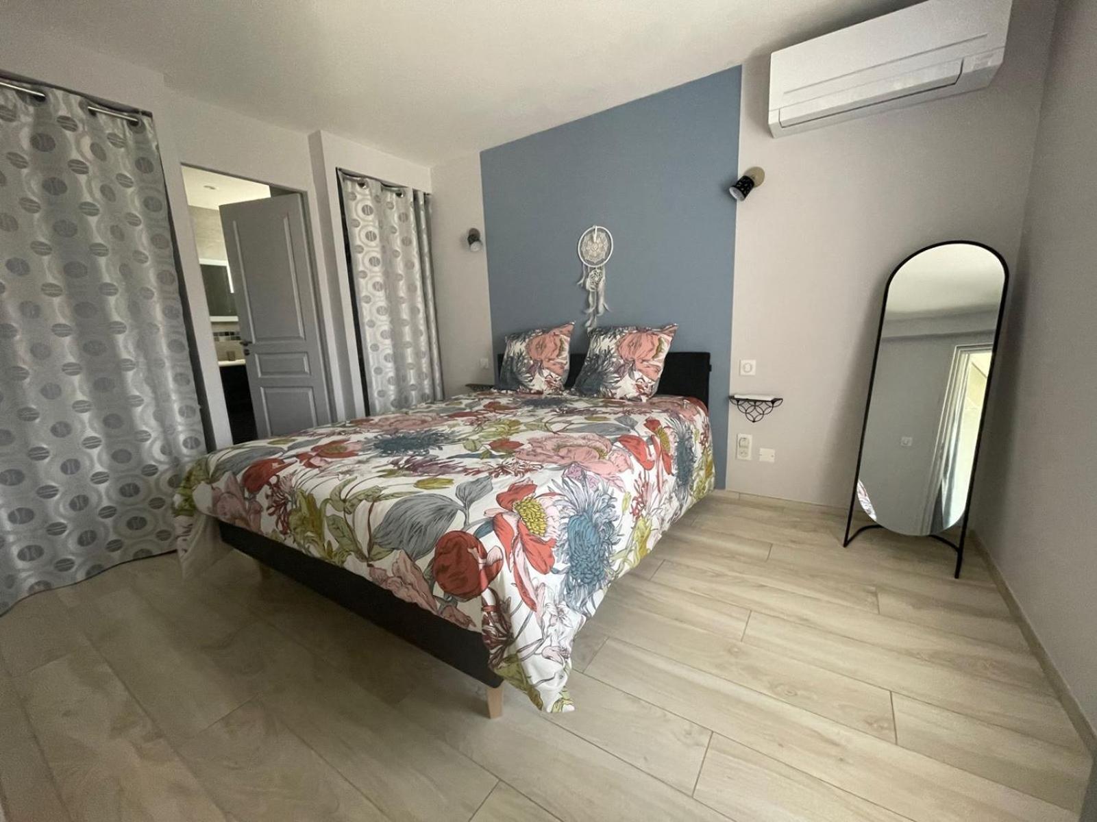 Les Mimosas Villa Gracay Dış mekan fotoğraf